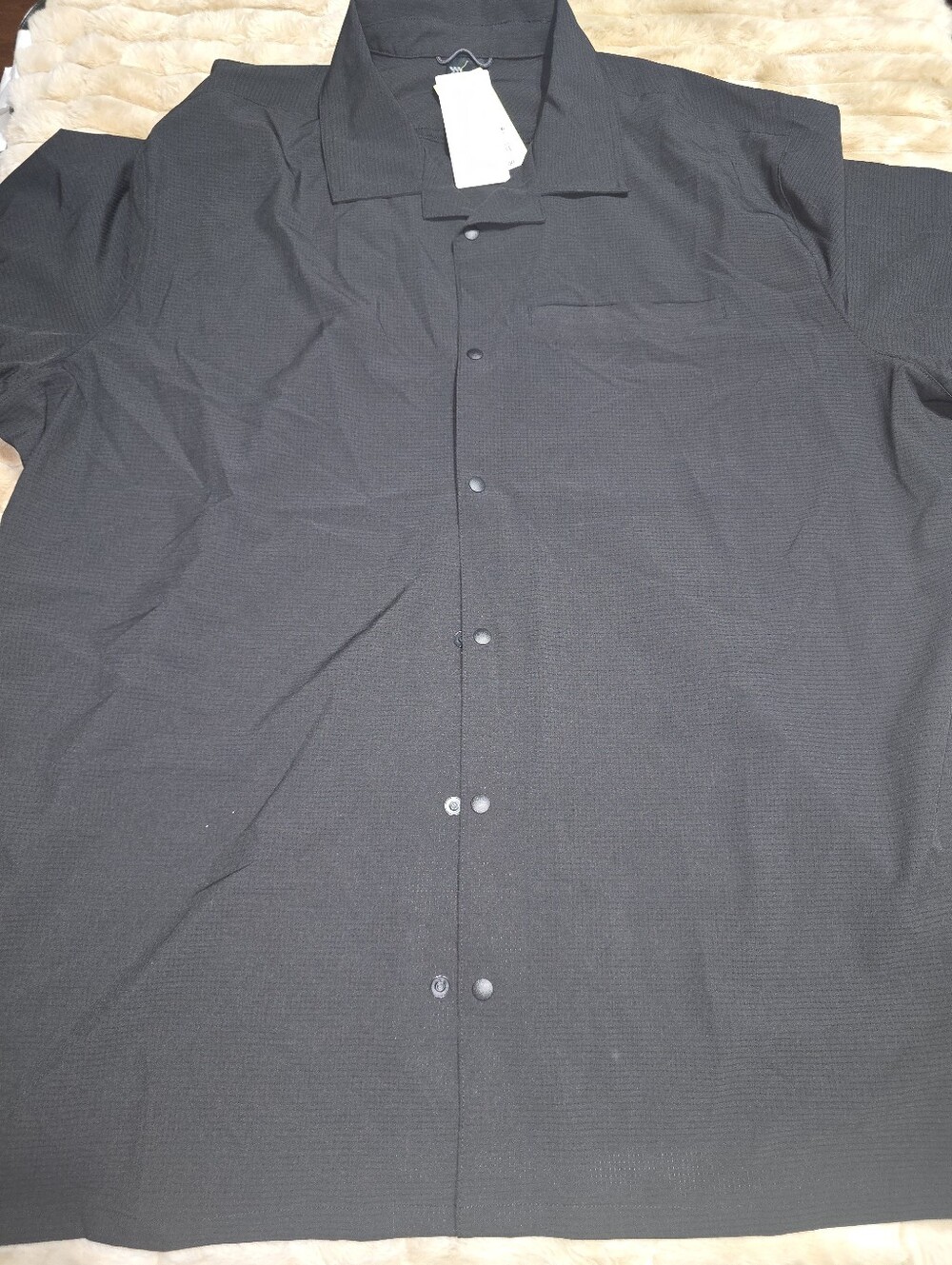 all in motion Black Short-Sleeve Button Down Shirt